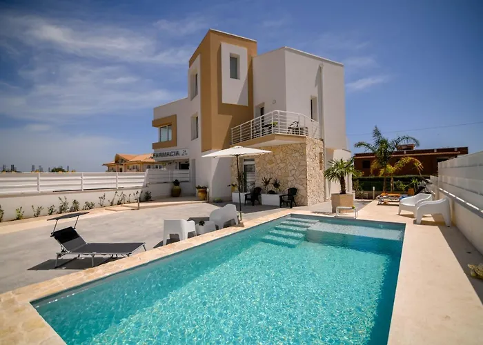 Villa Laura Charme Apartments